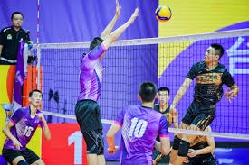 能在这么短时间内完成两套上篮动作，小佩顿这炸裂的身体天赋